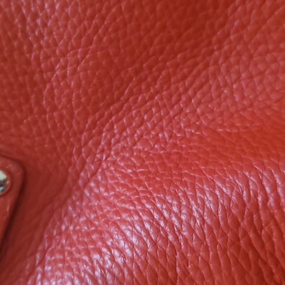 Kate Spade New York Lori Berkshire Road Red Leather Hobo Bag. - Picture 16 of 16